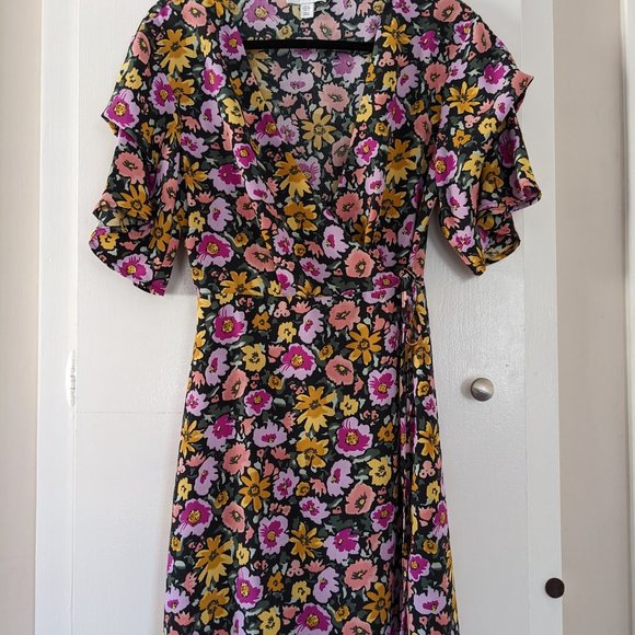 Moody Floral Print Wrap Dress with Bell Sleeves - Size 4, NWT - Topshop - Picture 14 of 14